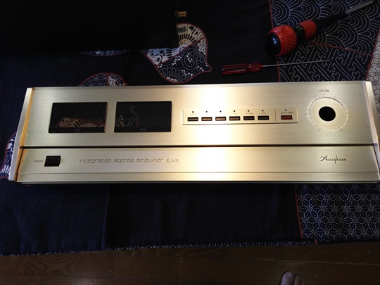 Accuphase E-302  (6).JPG
