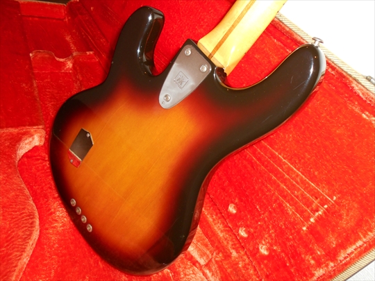 Musicman StingRay Bass (8).JPG